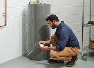 Top Common Signs of Water Leaks